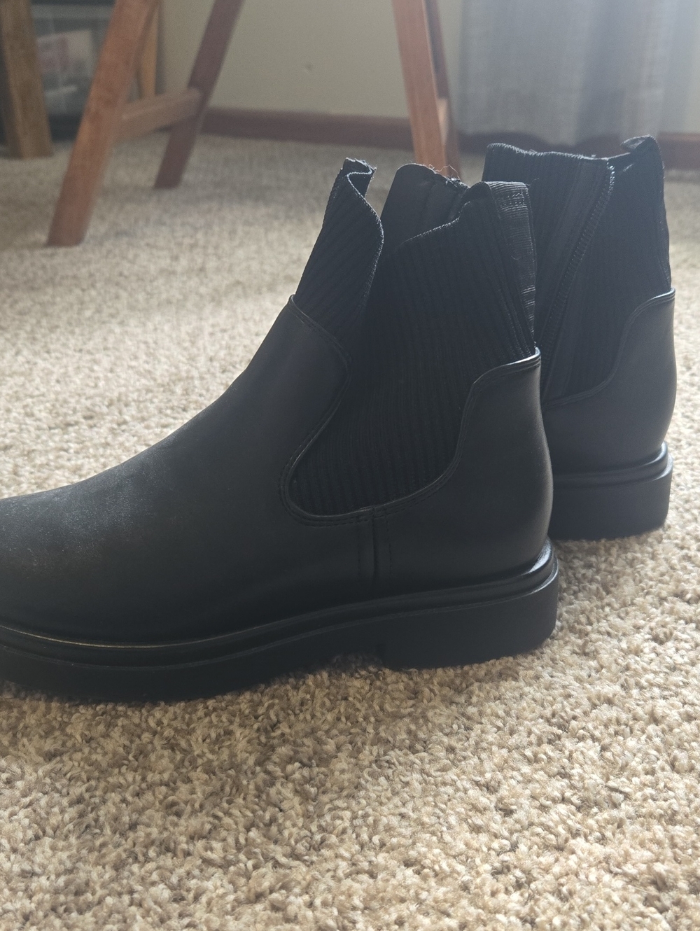 No Boundaries Black Womens Chukka Chelsea Boots